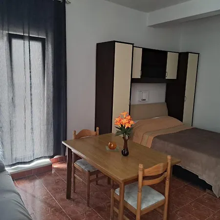 Andelic Apartamento *