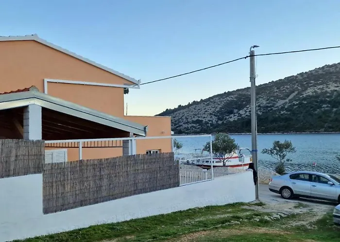 Apartment Andelic Vinišće