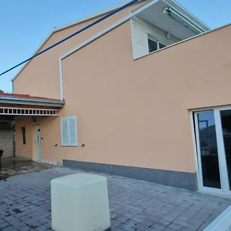 Andelic * Vinišće